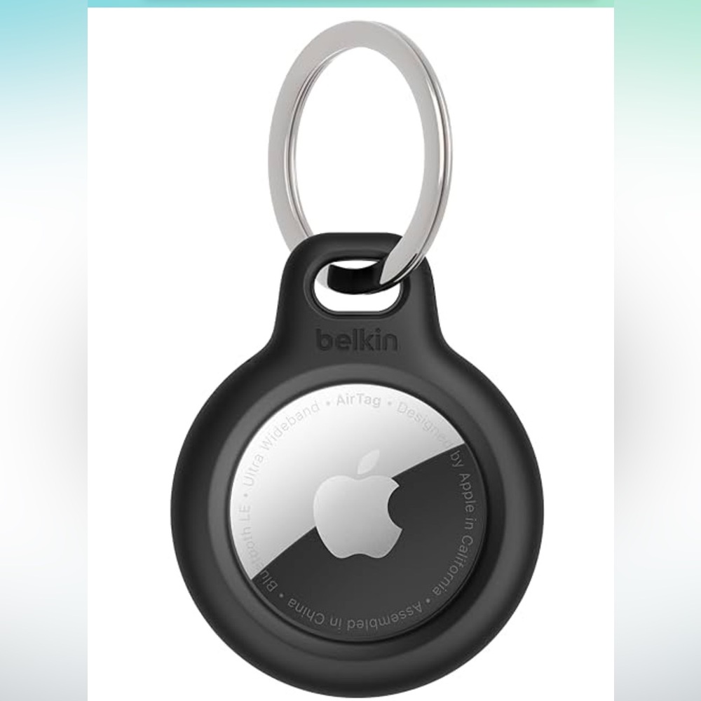 Belkin Black AirTag Keychain